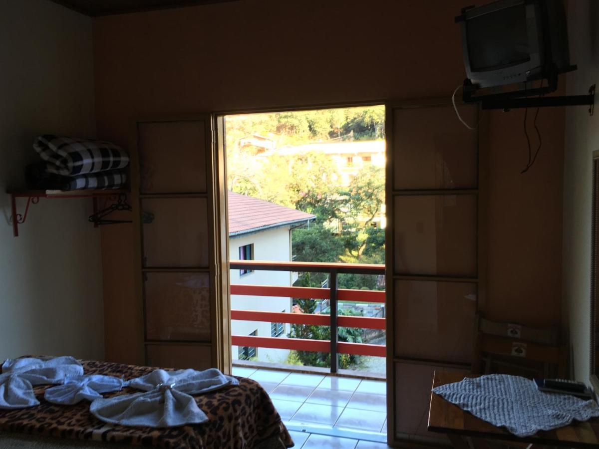 Pousada Nihhon Hotel Santo Antonio do Pinhal Luaran gambar